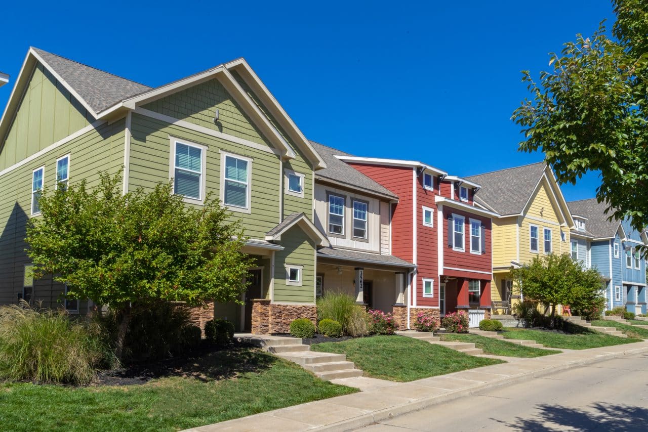 the-collective-at-columbia-apartments-near-the-university-of-missouri-exterior-view