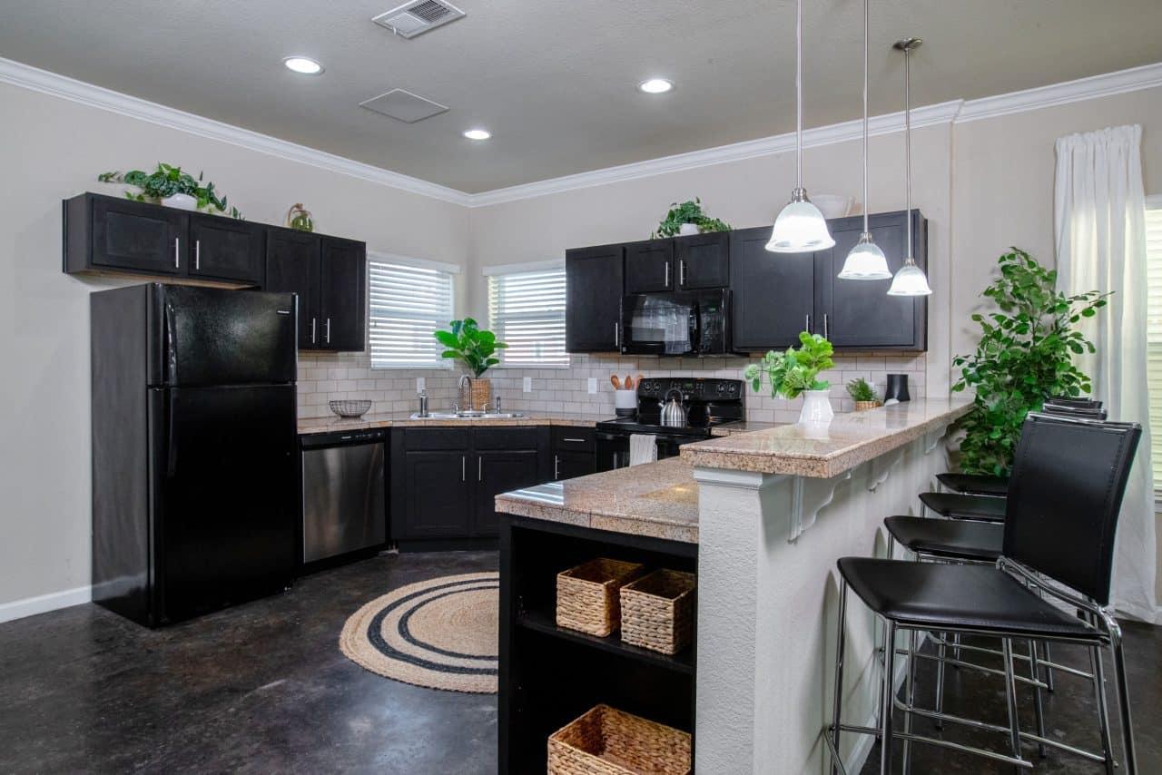 the-collective-at-columbia-apartments-near-the-university-of-missouri-kitchen-appliances