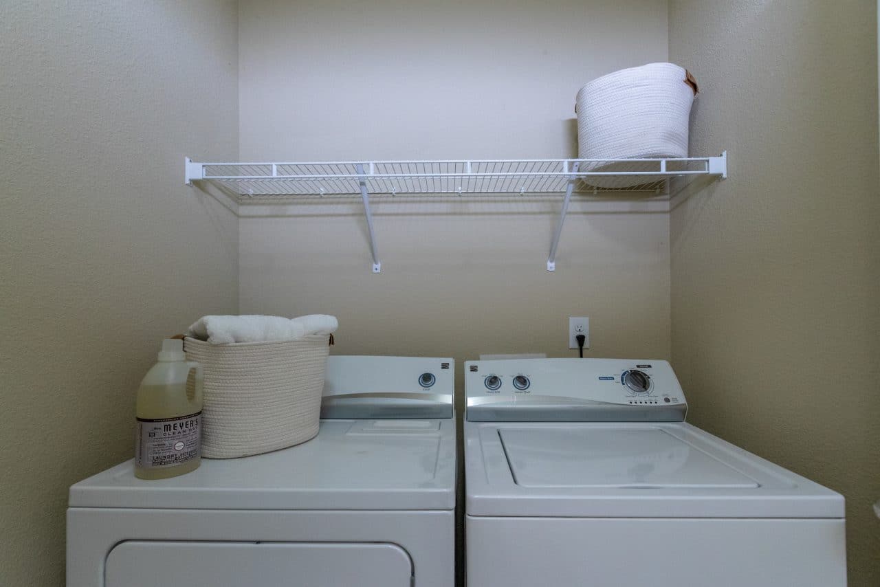 the-collective-at-columbia-apartments-near-the-university-of-missouri-laundry-room