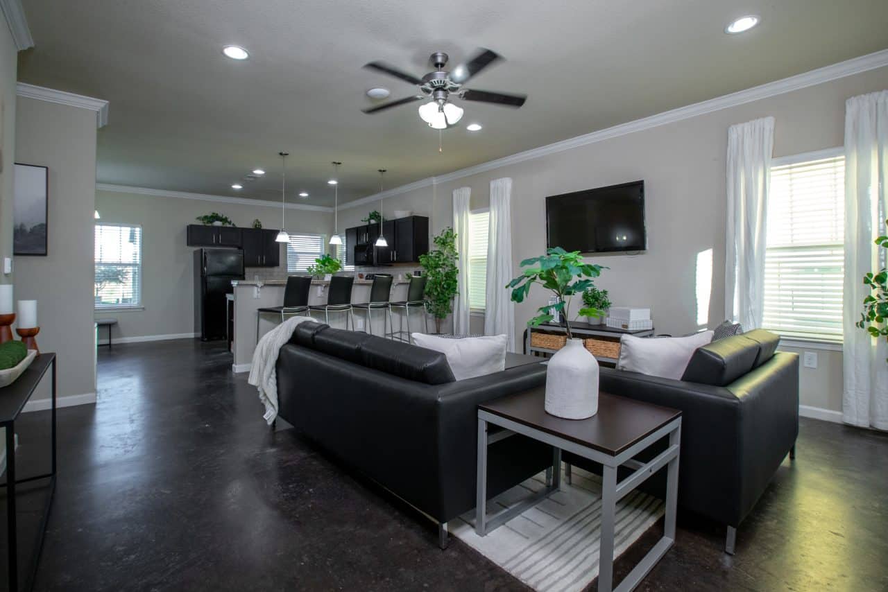 the-collective-at-columbia-apartments-near-the-university-of-missouri-living-space