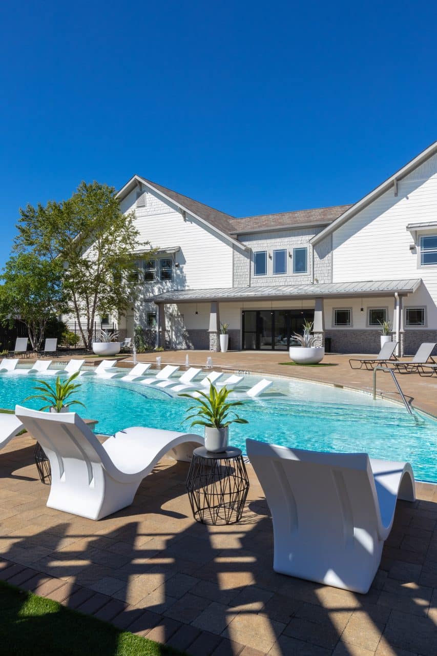 the-collective-at-columbia-apartments-near-the-university-of-missouri-pool-clubhouse