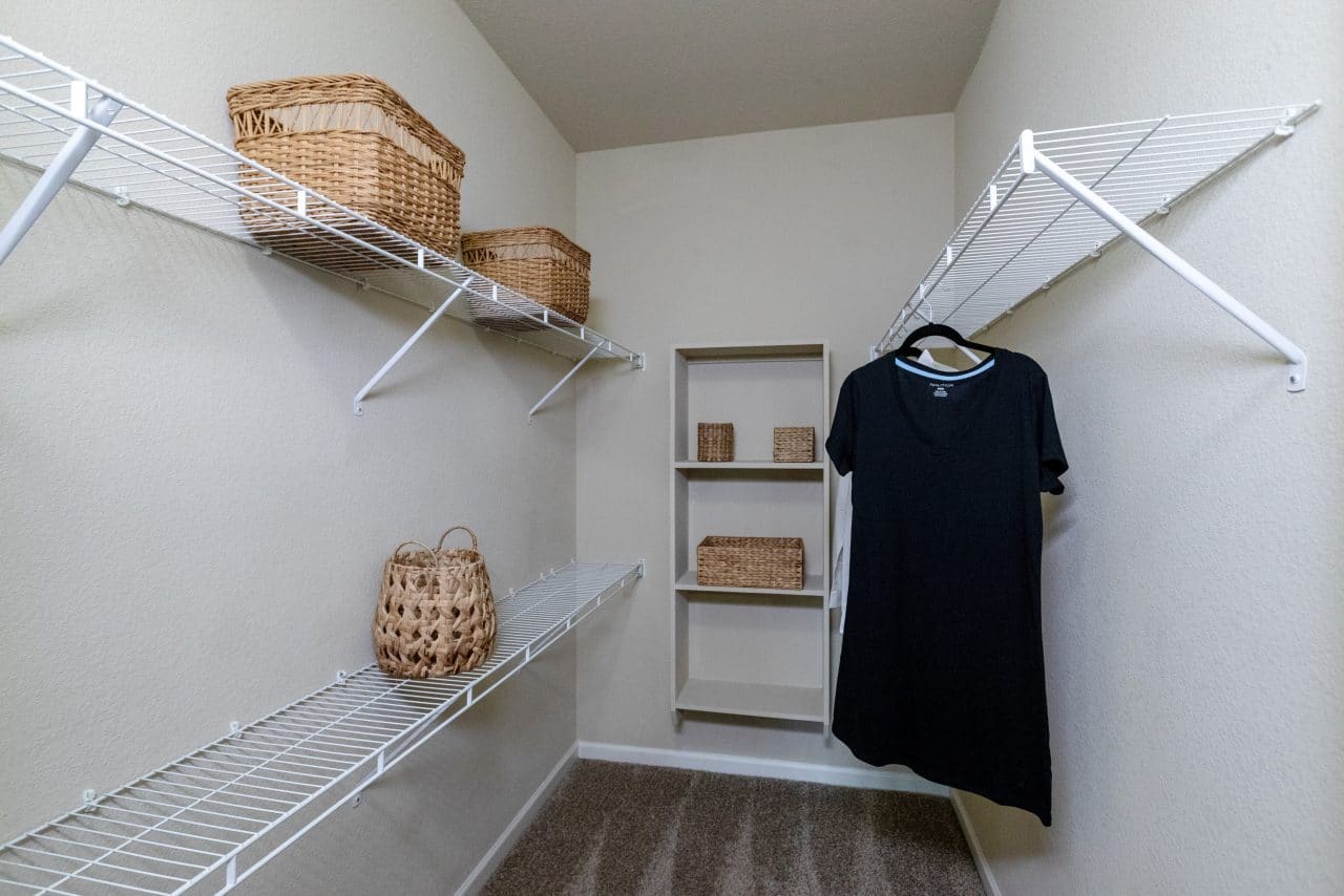 the-collective-at-columbia-apartments-near-the-university-of-missouri-private-closet