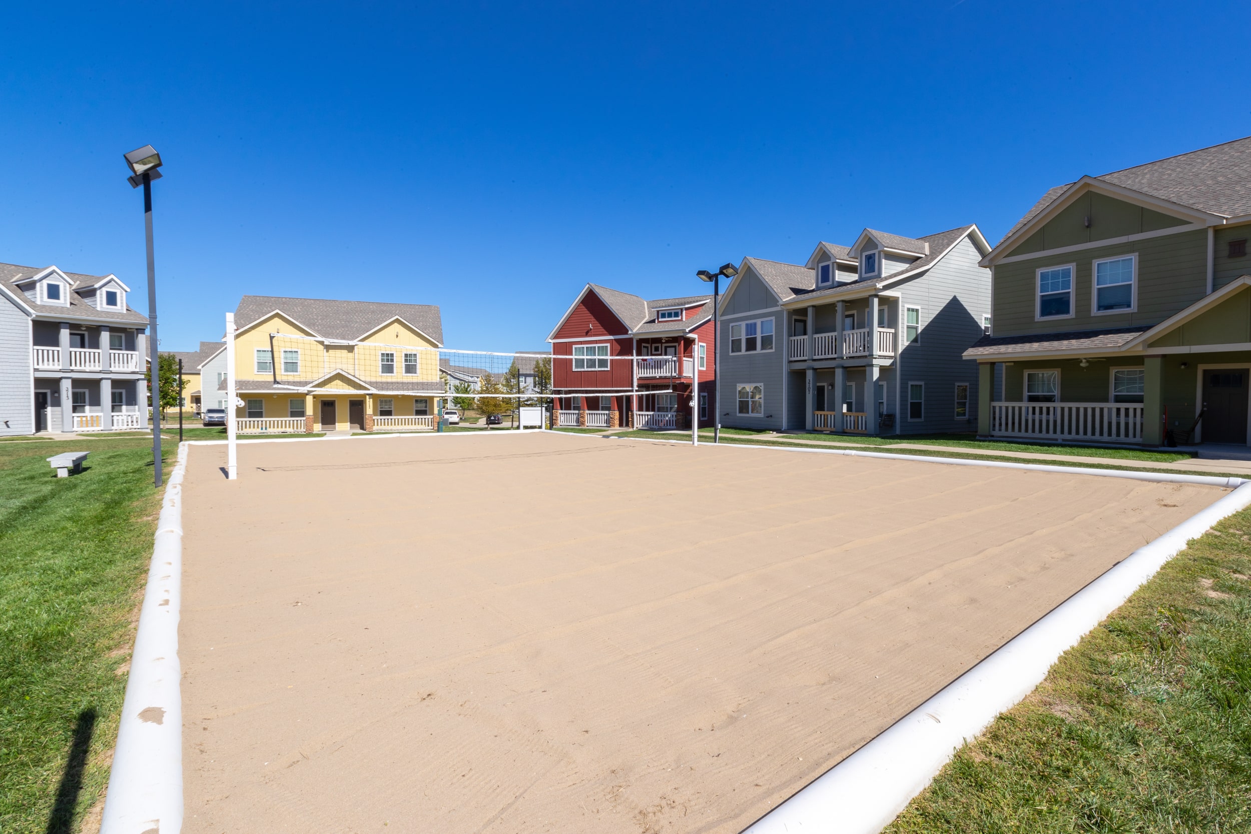 the collective at columbia-student-housing-columbia-mo-volleyball court